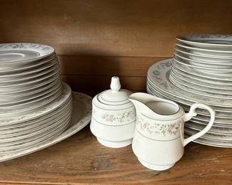Sango Cannes 8078 Dinnerware Set