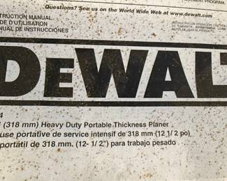 DEWALT DW734 Thickness Planer