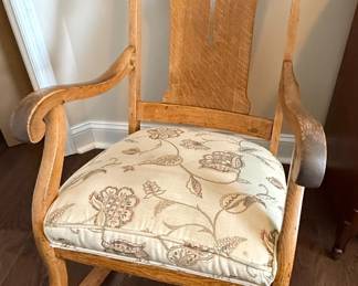 Tiger Oak Rocking Chair Style