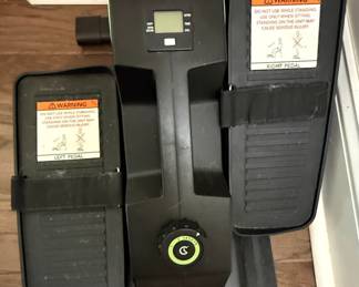 Cubii JR2 Compact Seated Elliptical
