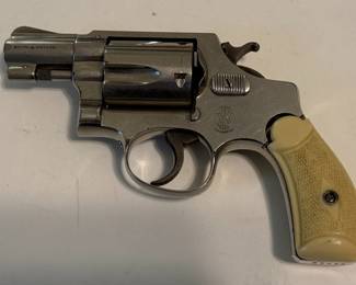 Smith & Wesson Model 36 Chiefs Special .38 Revolver