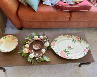 2 vintage Desert Rose serving dishes. 