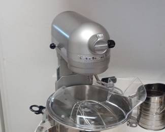 KitchenAid Professional 600 Series 6-Quart Bowl-Lift Stand Mixer