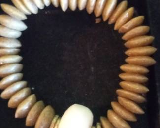 Graduated Camel Bone Disc Bead Bracelet