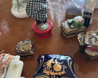 Limoges Porcelain Trinket Box with Courting Couple Scene