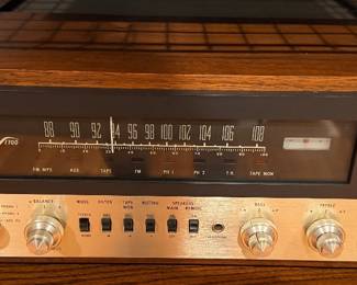 Vintage Stereo Mac Macintosh