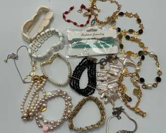 Mixed Bracelet Lot Faux Pearl Gold Tone Beaded Charm Styles