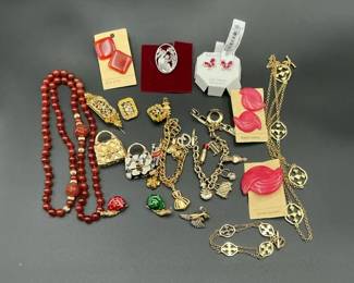 Mixed Jewelry Lot Charm Bracelets Necklaces Karla Jordan Resin Bead