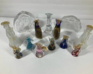 Vintage Art Glass Angel Nativity Figurine Collection