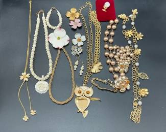Fashion Jewelry Lot Necklaces Earrings Bracelets Floral Owl Pendant