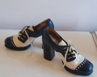 Vintage Two-Tone Oxford Heels