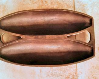 Double cast iron loaf pans