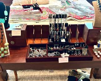 So much jewelry!
