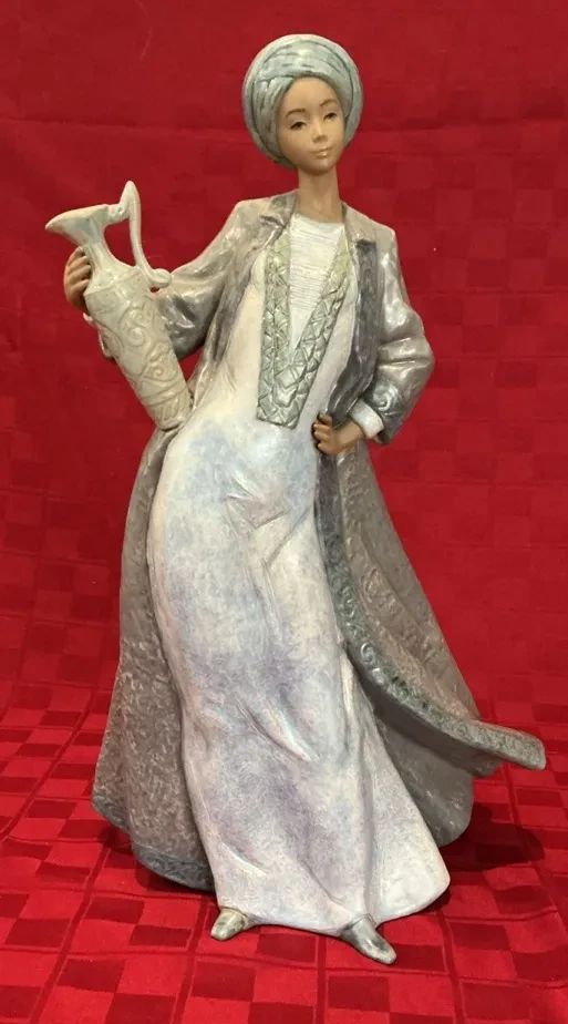  01 Waters Of The Oasis Lladro