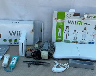Wii  Wii Fit Plus