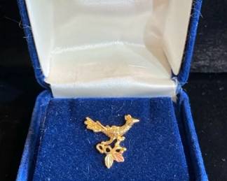 10K Roadrunner Pin