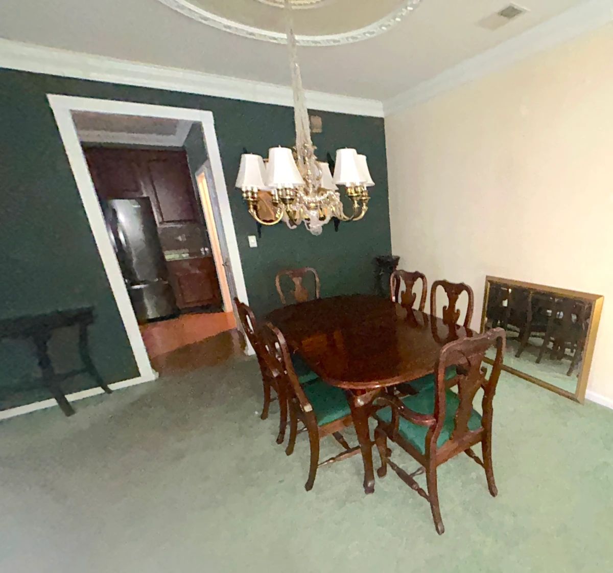 Six Chair Dinette w table leaf