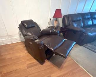 Like-New Electric Massage Power Lift Chair in Burgundy 