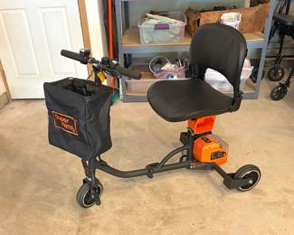 Like New - Super Handy Mobility Scooter 