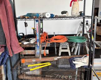 FURN27 wire shelf