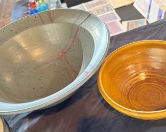 GC45 2 ceramic sertving bowls