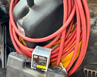 TL10 Bostich compressor, hose, fittings, finish nail gun