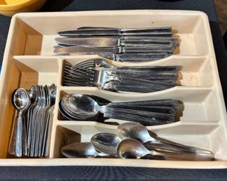 GC77 Tableware set