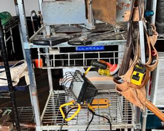 FURN26 wire shelf