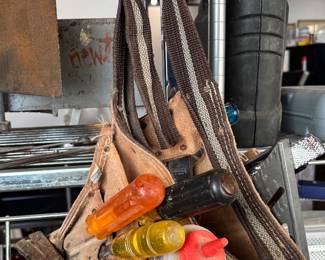TL8194 Tool belt and tools