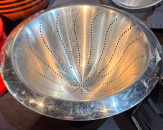 GC94 Stainless Steel cowlander