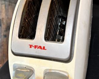 GC16 Two slice toaster