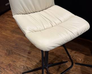 Bar Stool in Italian Leather (pair available) by Cantoni