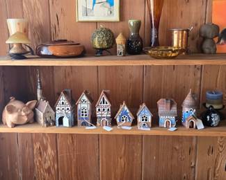 Collectible tea light houses