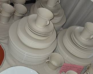 Very versatile off-white china