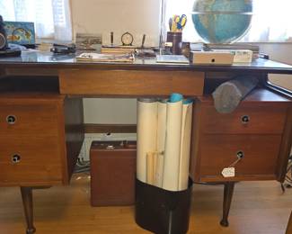 Vintage Floating walnut Mainline desk by Hooker