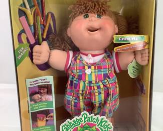1995 Mattel Cabbage Patch Snacktime Kid Doll