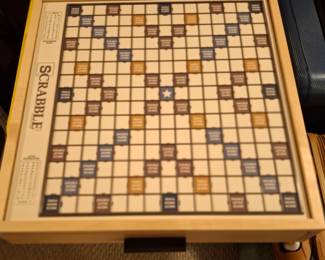 Rotating Scrabble Game