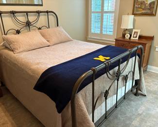Beautiful Metal Queen Size Bed! $500