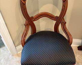 Beautiful Pristine Condition Chair $200 Call Donna at 850-516-2425 to Buy!
