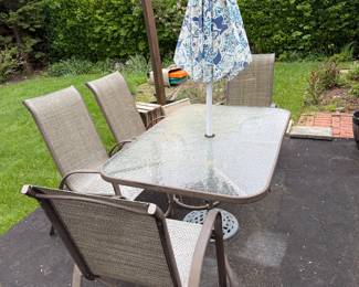 Patio set with 6 chairs 