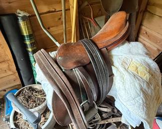 English saddle