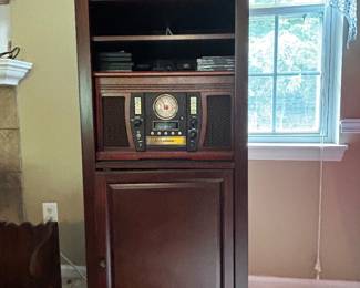 Bookshelf/entertainment center tower
