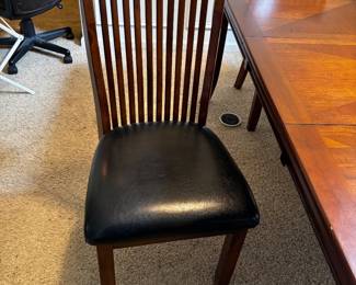 Dining room chair