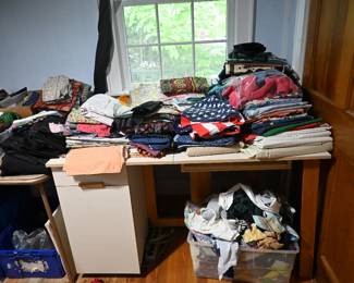 Tons of Fabric, Sewing machine table