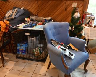 Dog crate