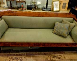 Stunning tiger oak settee