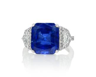 Lot 8184 Blue Sapphire Diamond Ring