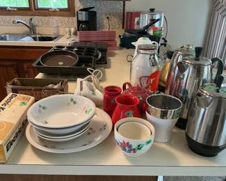Coffee pots, thermal pots, dishes, 