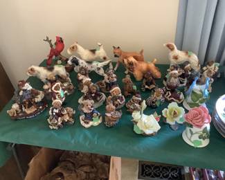 Collection of ceramic dogs and Boyd’s Bears.  The boxes are available for several of the bears