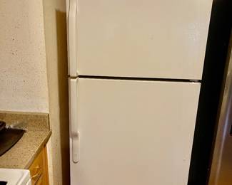 GE fridge 